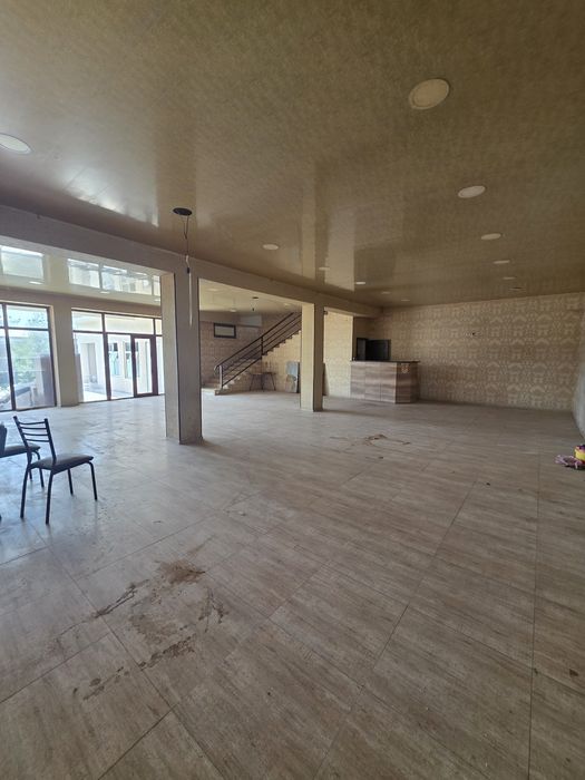 Срочно продаётся  9 соток угловой участок в центре Кибрая.