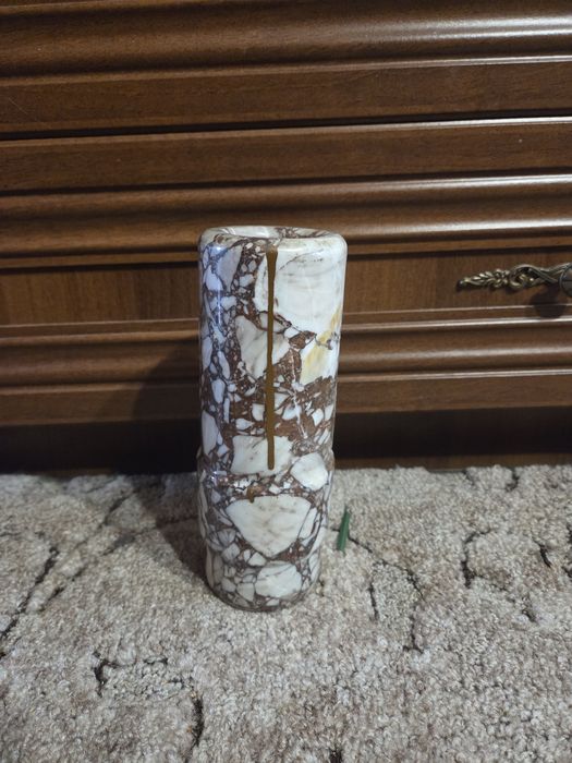 Мраморна ваза винтидж