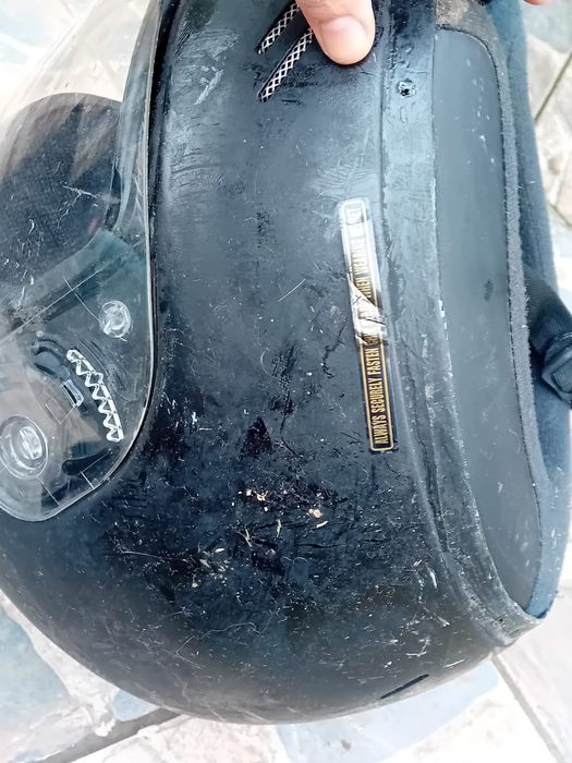 Căști motor modrle diferite