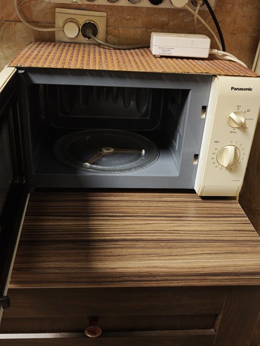 Cuptor cu microunde Panasonic