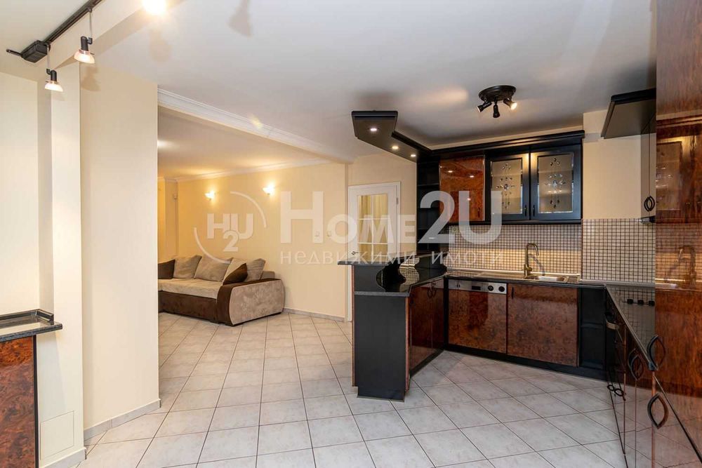 Дава се под наем Тристаен апартамент в София, Стрелбище - 115 кв.м за 850 € - Снимка #2