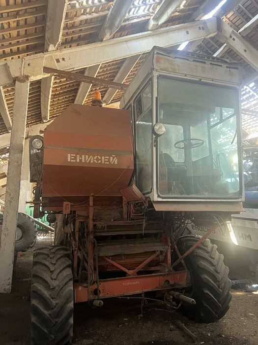 Продам комбайн Енисей 1200