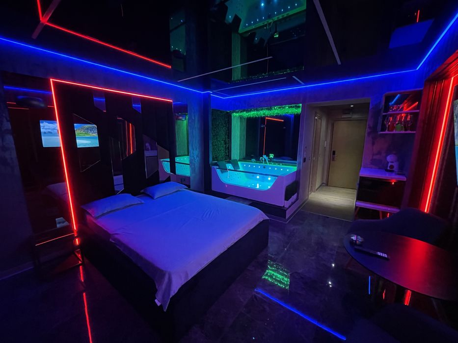 Regim Hotelier 5* cu JACUZZI in camera, Ambient Romantic