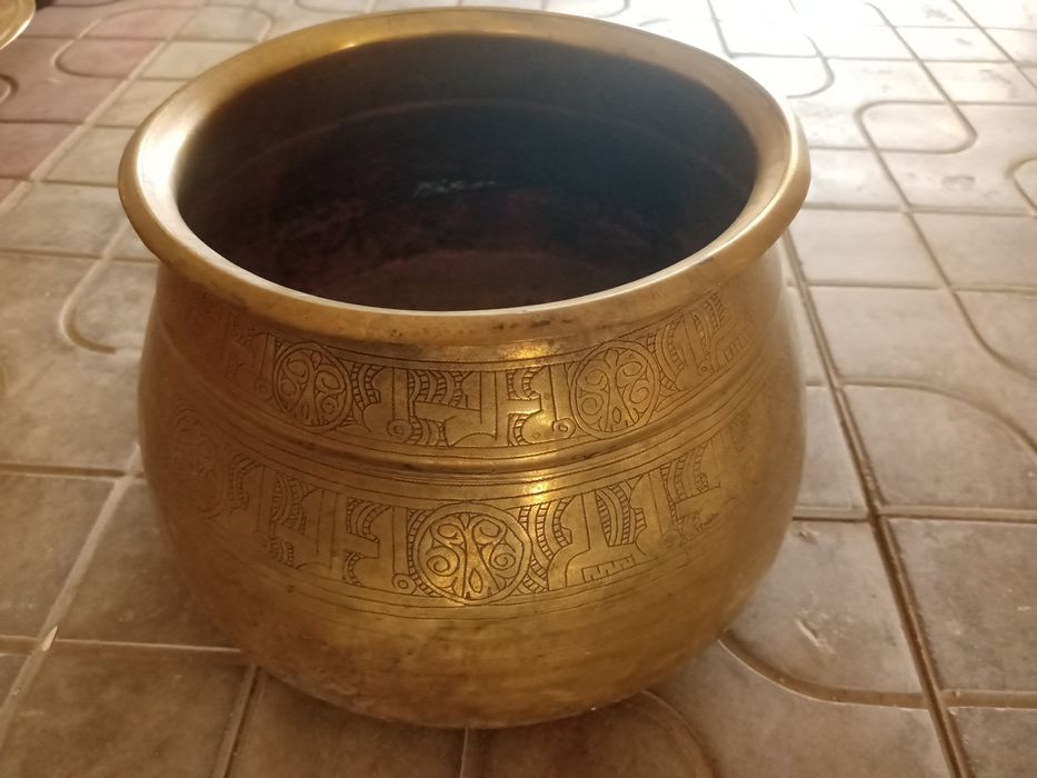 Продаётся медный казан