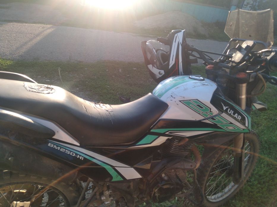 Мотоцикл ylar250