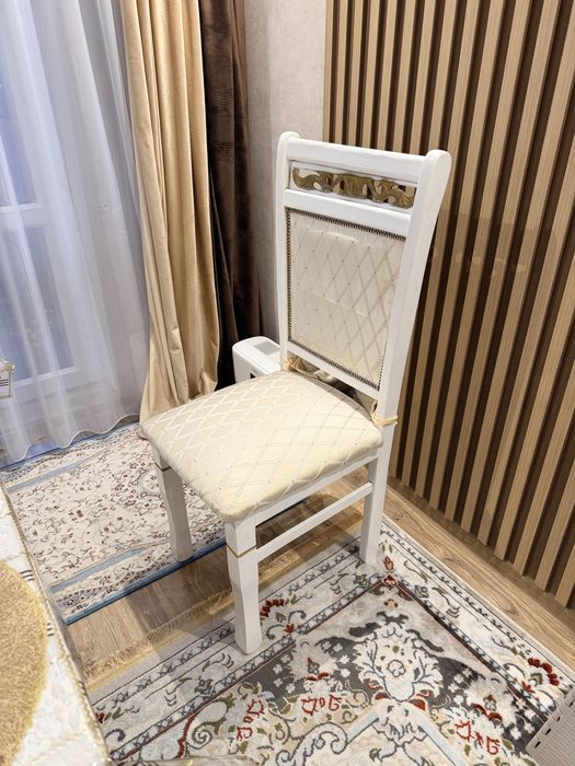 Стулья почти новый