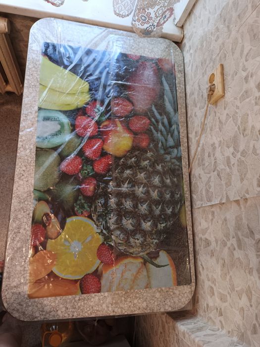 Кухонный столик б/у