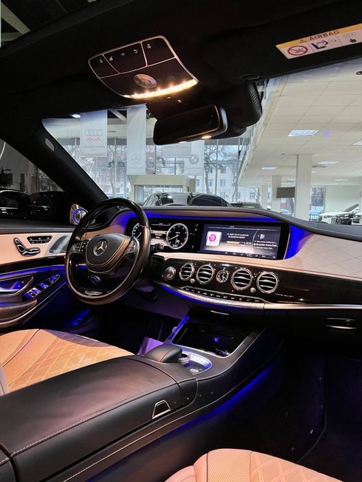 Mercedes Benz W222 S550