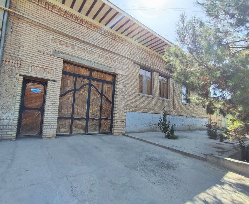 Hovli sotiladi Navoi