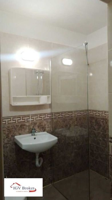 Двустае апартамент в кв Банишора