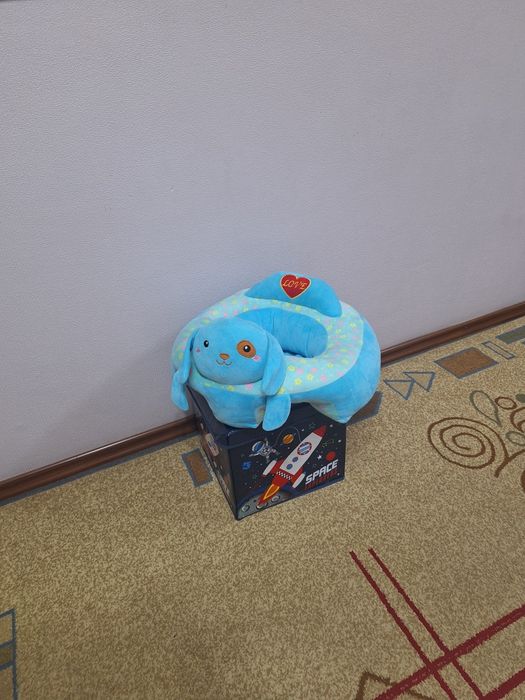 Продам сиденье для малыша.