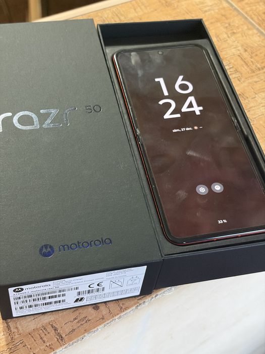 Motorola Razr 50 8+16 Gb