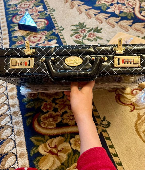 Столовый прибор на 12 персон