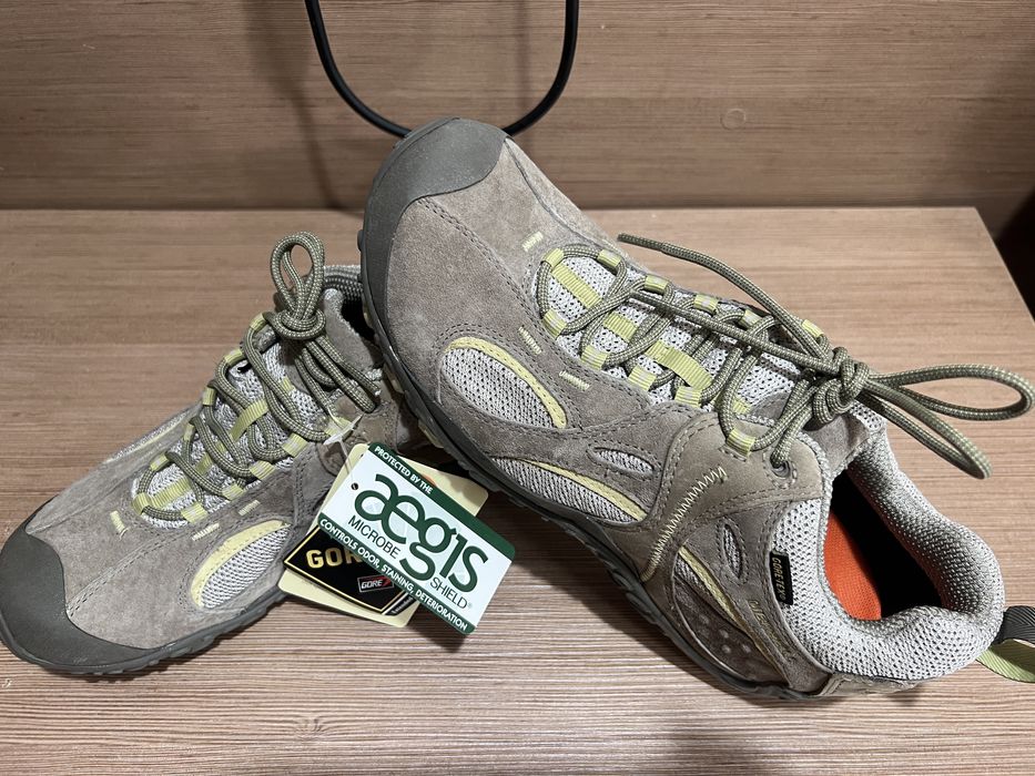 Merrell Adidas de drumeție