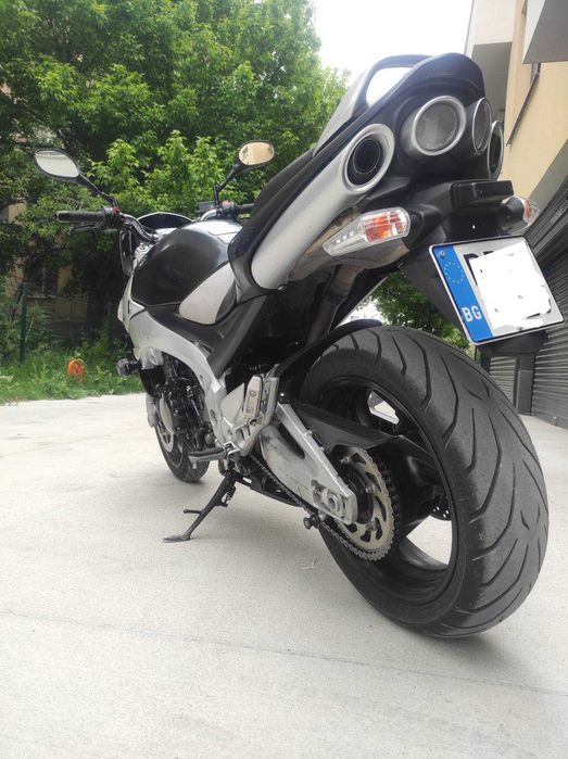 МотоциклетSuzukiGSR 600