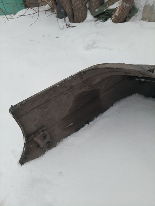 Задний бампер на Пассат Б3/Passat B3