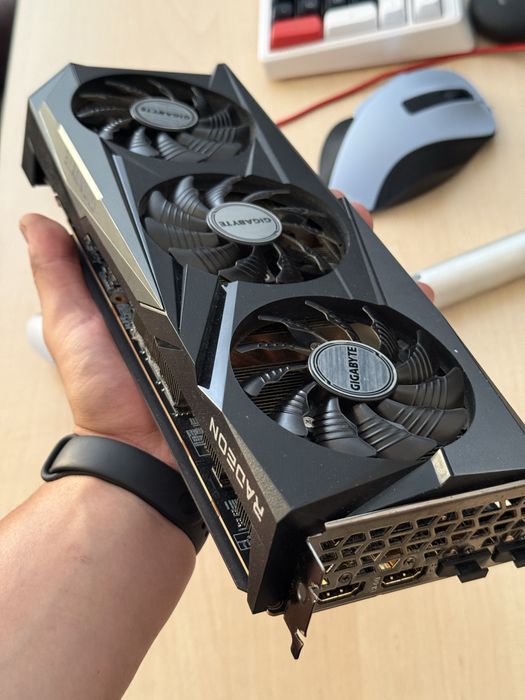 Placa Video Gigabyte Radeon Rx 6700 XT Gaming Oc