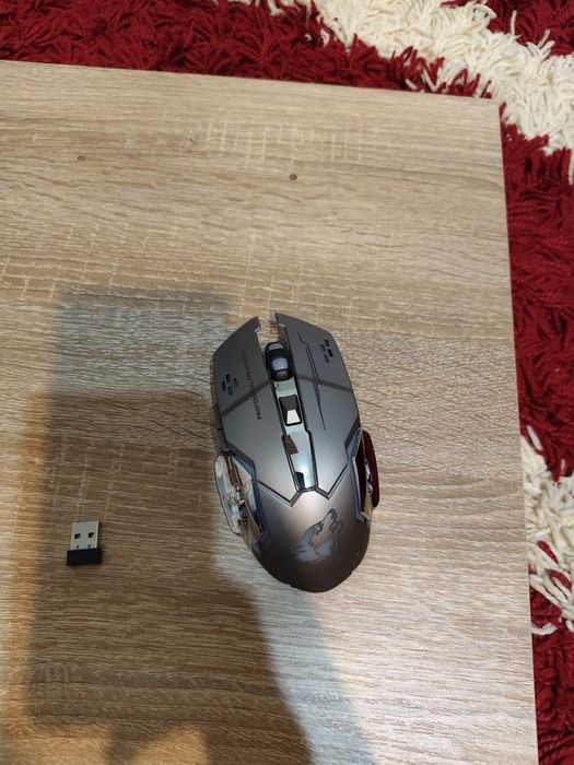 Mouse gaming free wolf RGB wireless