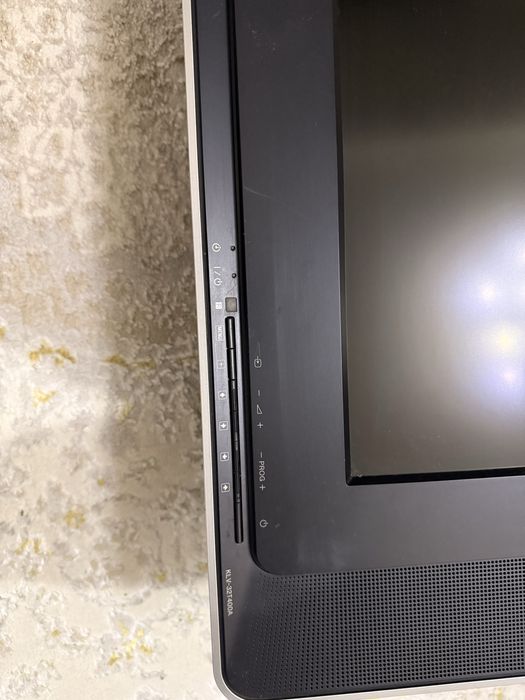 Телевизор SONY в рабочем состоянии