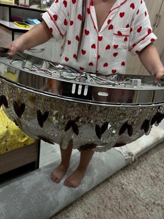 Люстра срочно сатылады