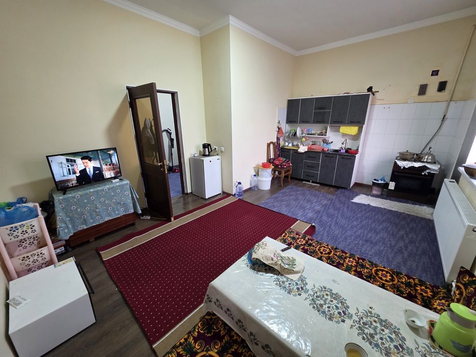 Коттедж 6 сотик  сотилади