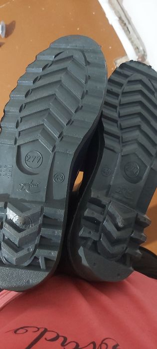 Продам спец обувь,  резиновые сапоги