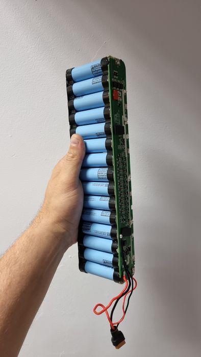 Reparatii/service baterii trotinete , etc  Iași