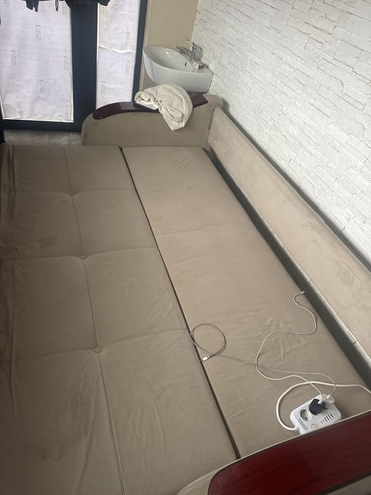 Диван двухместный