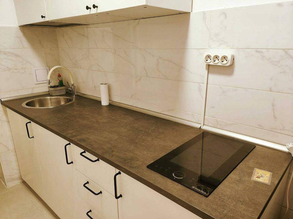 Proprietar închiriez garsoniera la cheie, zona buna, prima închiriere