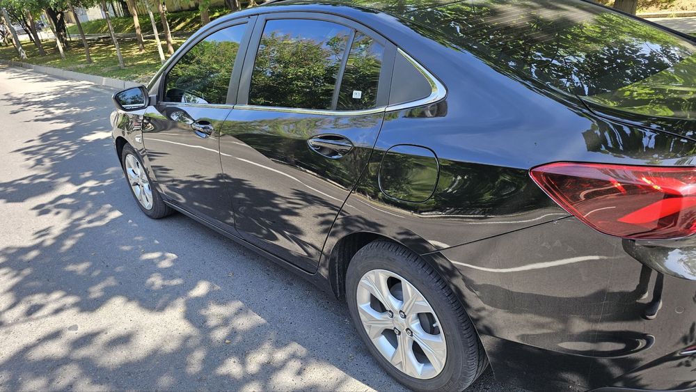 Chevrolet Onix 2023 — 4