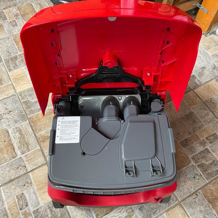 Aspirator cu spalare Bosch BWD421PET, 2100 W, filtru Hepa, perie turbo, perie saltea, reglare electronica a puterii, Rosu