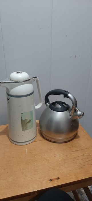 Термос и Чайник продаётся в отличном состоянии.