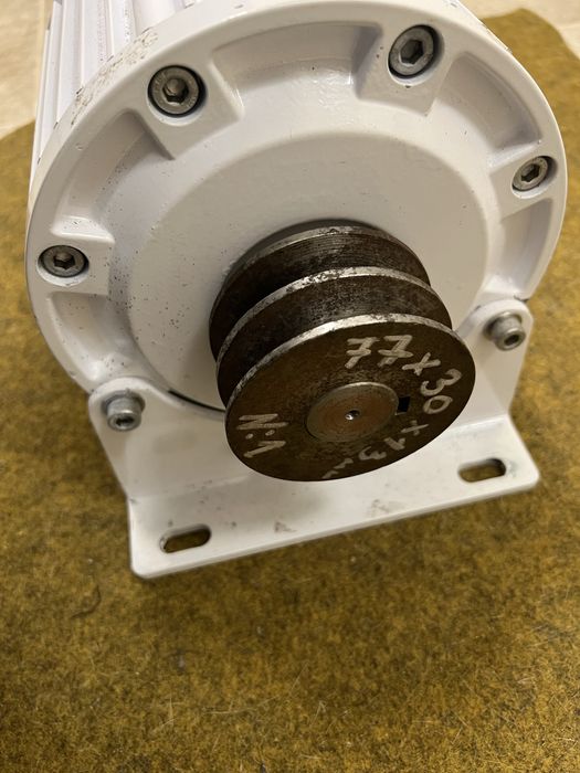 Перманентен Магнит Генератор 6 KW 220v