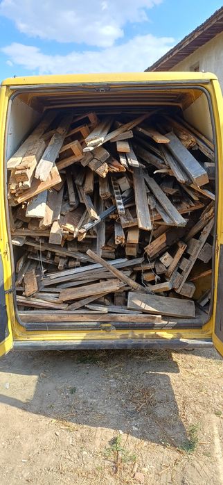 Продавам дъски за огрев