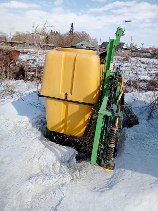 Опрыскиватель продам
