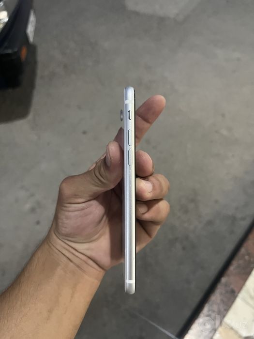 Iphone SE 2020 64GB/74% yomkis LLA sim esim