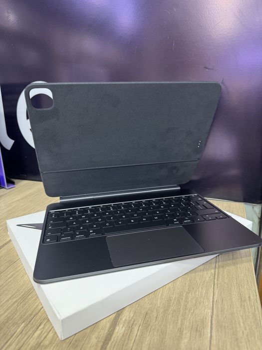 Prodam idyal  Apple MagicKeyboard 13