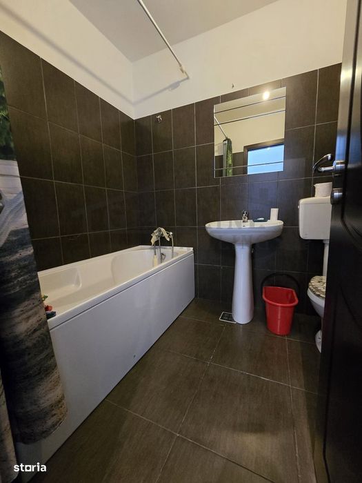 Apartament 2 camere decomandate Calea Baciului zona Petrom