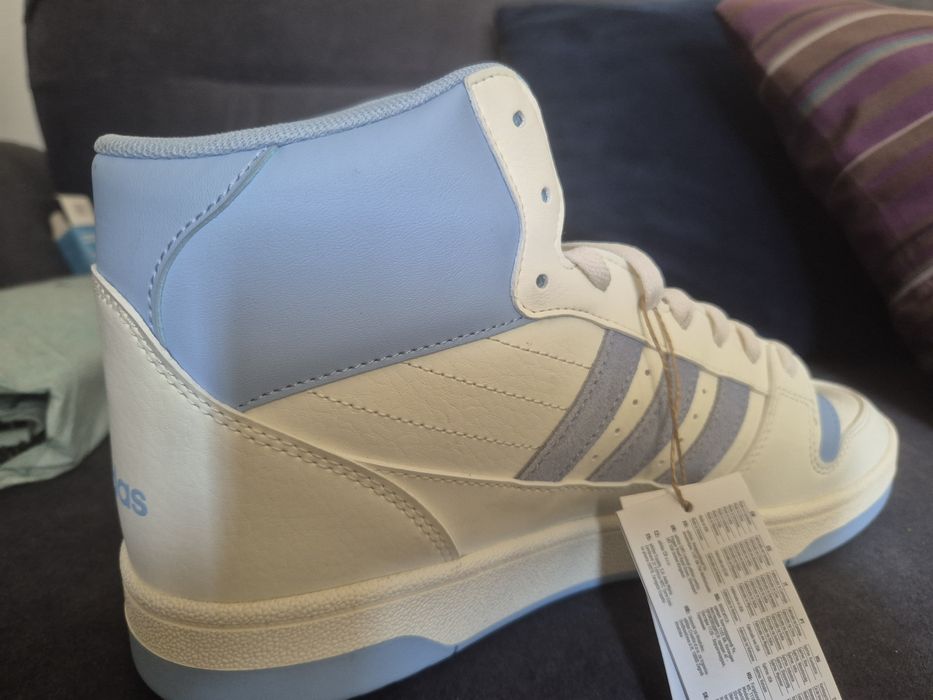 Кроссовки addidas, оригинал