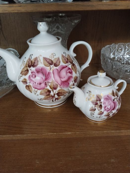 Посуда фарфоровый чайник