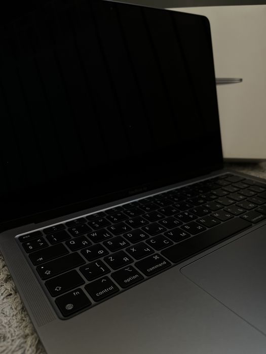 MacBook Air M1 256gb ssd EAC в идеальном состоянии