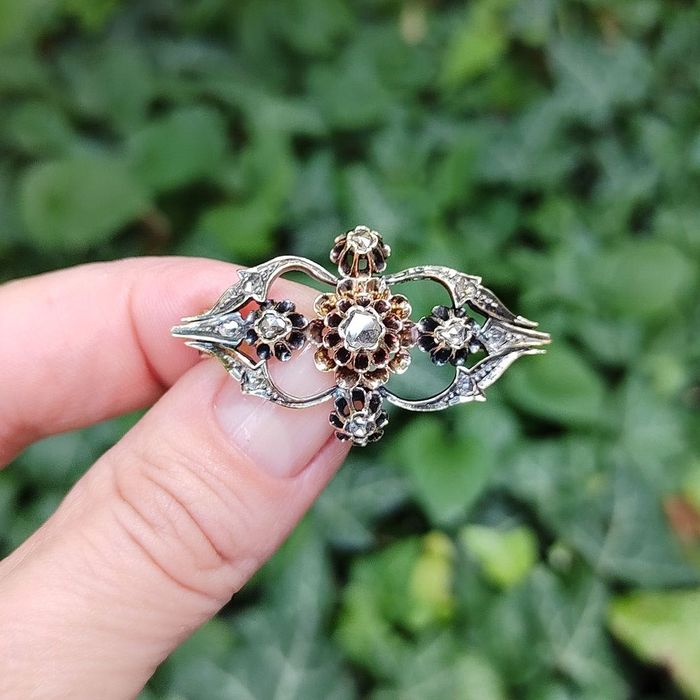 brosa antique, sec. XIX, aur 14k, argint, diamante, certif.