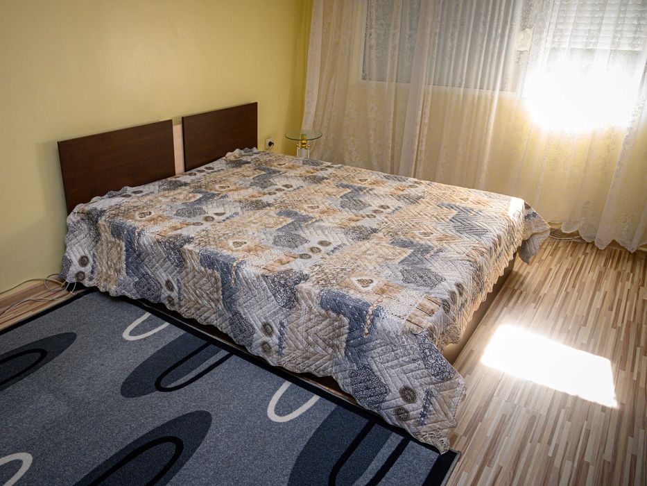 Продава се Двустаен апартамент в Шумен, Тракия - 58 кв.м за 1587 €/кв.м - Снимка #1