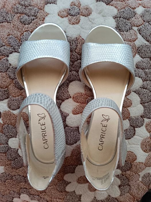 Дамски летни сандали