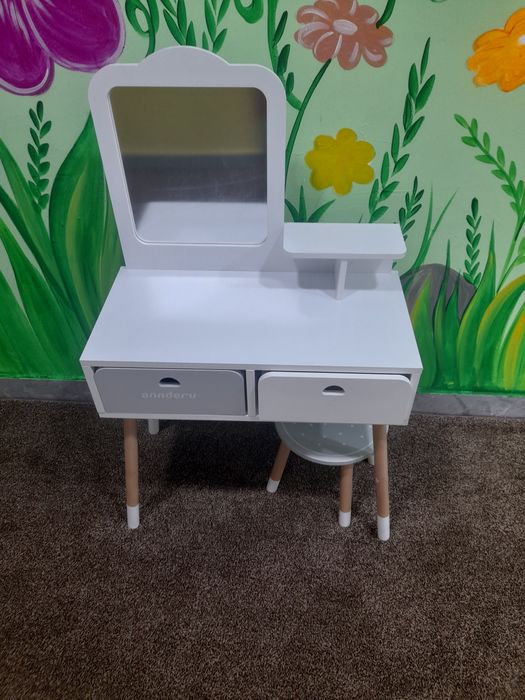 Bogchalar uchun ajoyib turdagi mebeler