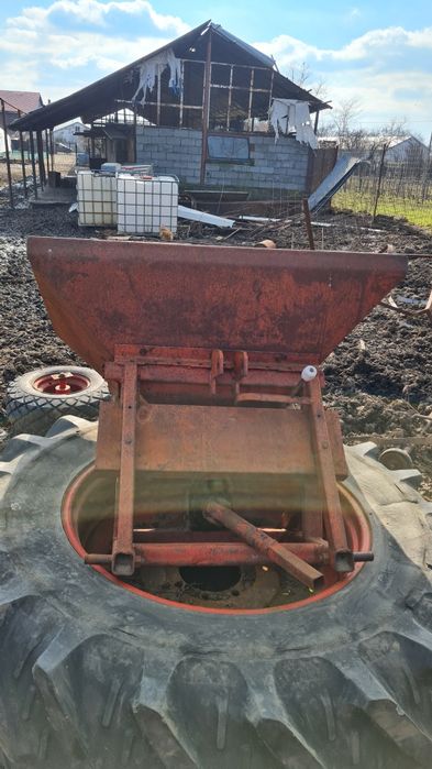 Vând utilaje  agricole 
Plug 2 brazde romanesc 
Cositoare turceasca 
G