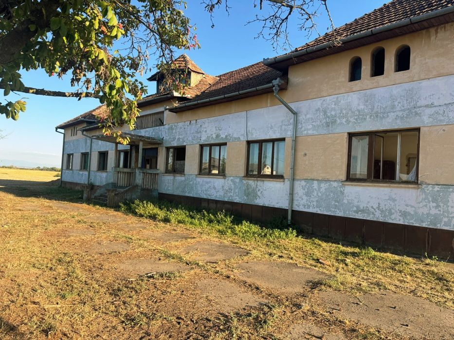 Sediu multifunctional de vanzare