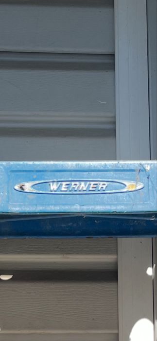 Стремянка Werner алюминивая