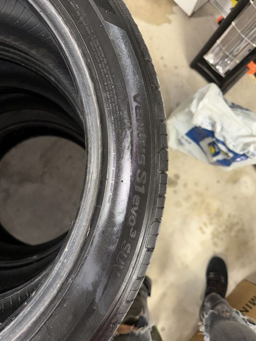 Летни Гуми Hankook Ventus s1 evo3 245/45R20