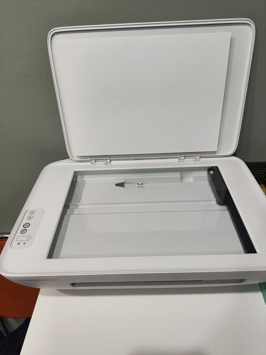 Принтер HP DeskJet 2320 продам